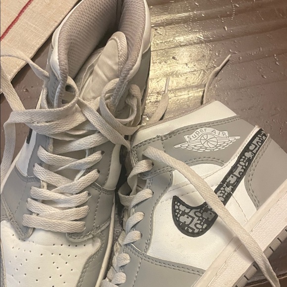 Jordan Classic Gray and White Sneakers - Picture 3 of 7